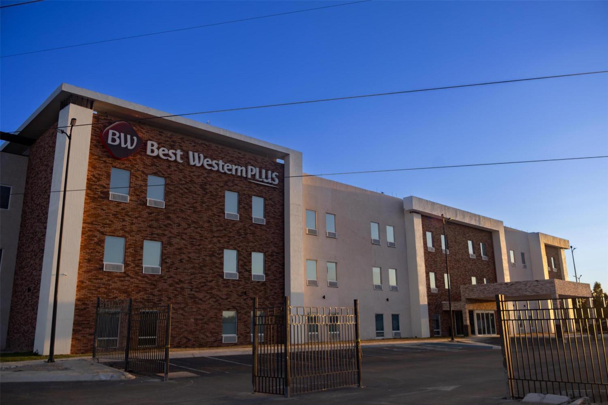 Best Western Plus Sacramento 奇瓦瓦 外观 照片